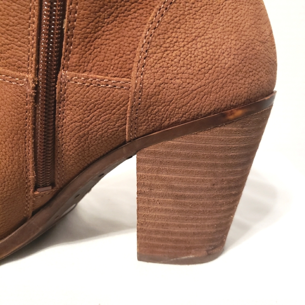 LUCKY BRAND Women's Tan Brown Western Style Ankle Booties Size 10 - Picture 9 of 16